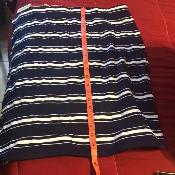 Blue and white striped skirt - Picture 4 of 5